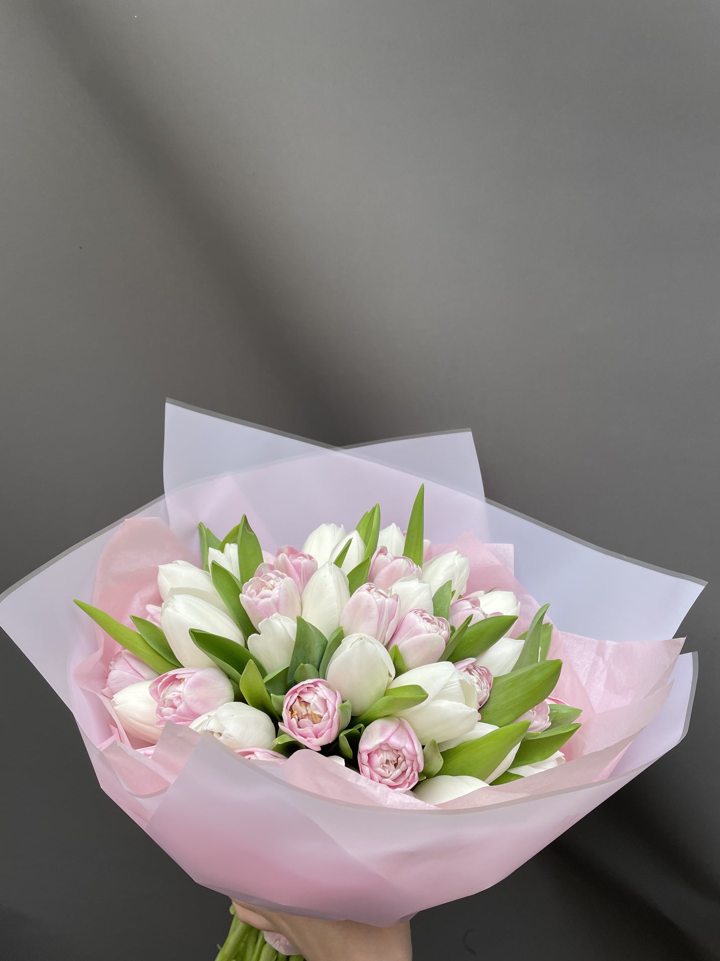 Fiona - bouquet of white and pink tulips