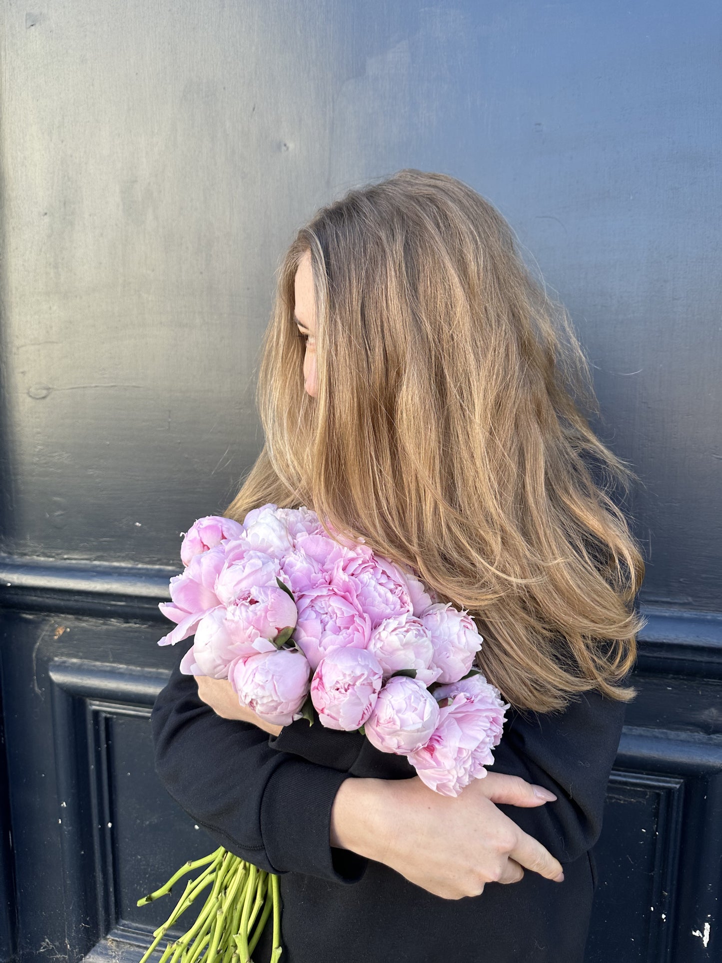 Annette - mono bouquet of pink peonies